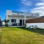 Acogedoras Casas Entre Dos Vientos, Cerca De La Playa