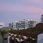 3-Bedroom Oasis Private, Luxe, Scenic, Spacious