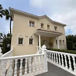6 Bedroom Villa Near Calahonda