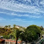 Plaza De Robles Vives