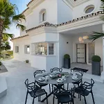 All About Villa Estrella De Oro