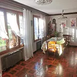 Chalet Centrico Costero En Gijon