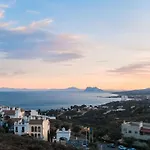 Sun-Soaked Home - Panoramic Sea View, Pool, Parking