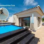 Vacation Marbella I Private Heated Swimming Pool, Walking Distance To Puerto Banus, Security 24-7, Bbq, Wifi