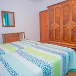 Nuevo Apartamento Con Balcones Y Aire Solo Familias Y Parejas