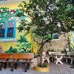 Ngoc Son Hotel