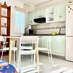 Apartamento En Primera Linea De Playa, Centrico, Tranquilo