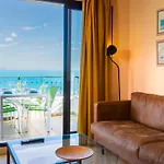 Apartment Sea Front By Interhome