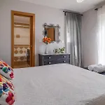 3 Bedroom Stunning Home In Chiclana De La Fronter