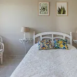 2 Bedroom Gorgeous Apartment In Oropesa Del Mar