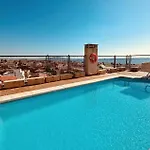 2 Bedroom Gorgeous Apartment In Garrucha