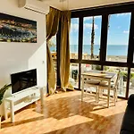 Malagueta Beachfront Apartment