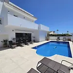 Villa Angel - La Cala Di Mijas - 4 Bedrooms, Private Pool, Close To The Beach