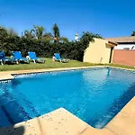 Chalet Con Piscina Privada En Urbanizacion Roche Viejo, Conil De La Frontera - Es-180-17