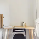 Sunny Beachfront Apartment With Pool And Aircon
