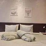 Reserva Del Higueron Palm And Pool Apartment