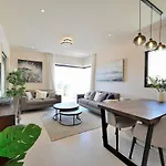 Luxury Apartment With Seaviews