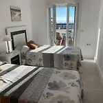 Apartamentos Playa D Y G