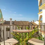 Amazing Apartment In Las Lagunas De Mijas