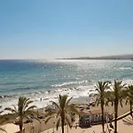 Nice Apartment In Algarrobo-Costa With Kitchen