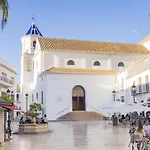 Cubo'S Luna Town Center Apartment