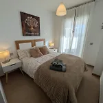 Atico Mediterraneo Con Terraza Y Solarium En El Centro Y A Un Paso Del Mar En Rincon De La Victoria
