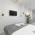 Rmz31 Loft Valencia - Espacioso Y Acogedor Estudio Con Terraza En Zona Ayora