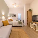 Paradise Suite - Comodo Y Acogedor - Conectado Con Aeropuerto, Playa Y Centro