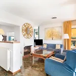 Great 70'S Style House