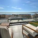 Orizon 03 Apartment With Balcony And Sea View