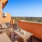 4 Bedroom House With Terrace And Swimming Pool