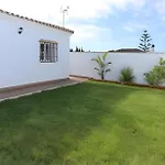Chalet En Conil Con Piscina