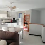 Apartamento En Los Nietos Con Piscina Comunitaria.