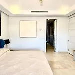 Unique Duplex Penthouse On Golden Mile