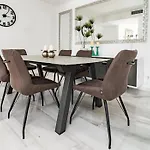 Ab4 - Vacation Home, Marbella By Roomservices