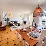 A2407 Charming Townhouse With Sea Views And Pool