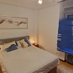 Ezcurdia 40 - Con Garaje, Wifi, Calefaccion, 4 Pax