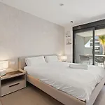 Serene Retreat With Sea Views Near Estepona-Rdr469