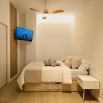 Cozy Retreat In Heart Of Valencia Perfect For Couples N Families