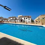 Apto Luminoso Con Vistas Al Golf Y Playa, Con Parking