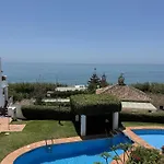 Beach Front Townhouse With Lovely Terrace And Direct Access To The Pool