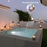 Vacation Marbella I Terrazas De Banus, Romantic, Jacuzzi, Pet-Friendly, Cosy Duplex Penthouse, 2Min Walk To Marina