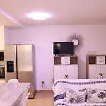 Edison Bungalow Lek Con Aire