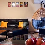 Cozy Flat With City & Beach