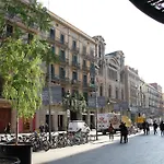 Apartment Ramblas Plaza Catalunya -Wi-Fi 300 Mbps