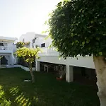 Spacious 3-Bedroom Beach Bungalow