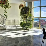 Charming Apartment In Benalbeach