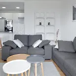 H Suite2B By Smiling Rentals
