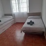 Chalet Independiente Con Vistas En Urbanizacion Privada