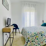 Precioso Apartamento Con Vistas A Mar Y Montana En Manilva